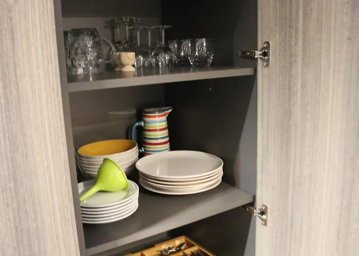 Val Tho - New - In - Near Slalom *