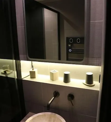 Val Tho - New - In - Near Slalom