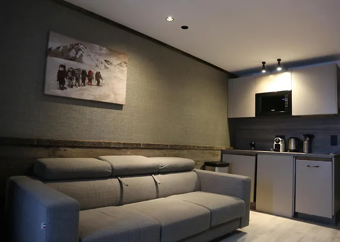 Val Tho - New - In - Near Slalom Daire